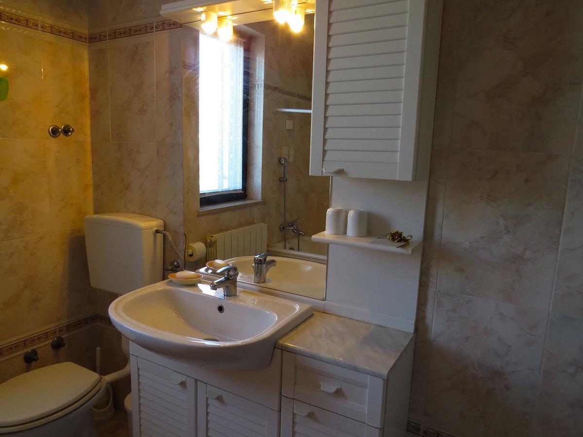 Apartments Milica 961 Medulin Bagian luar foto